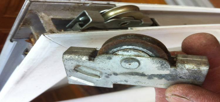 screen door roller repair in Boynton Beach